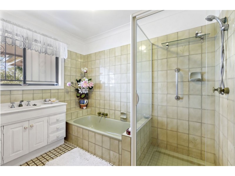 23 Bronwyn Street, Bracken Ridge QLD 4017