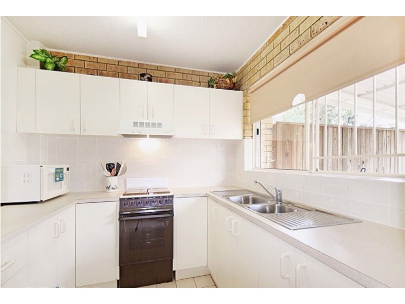 6/24 Eighth Avenue, Coorparoo QLD 4151