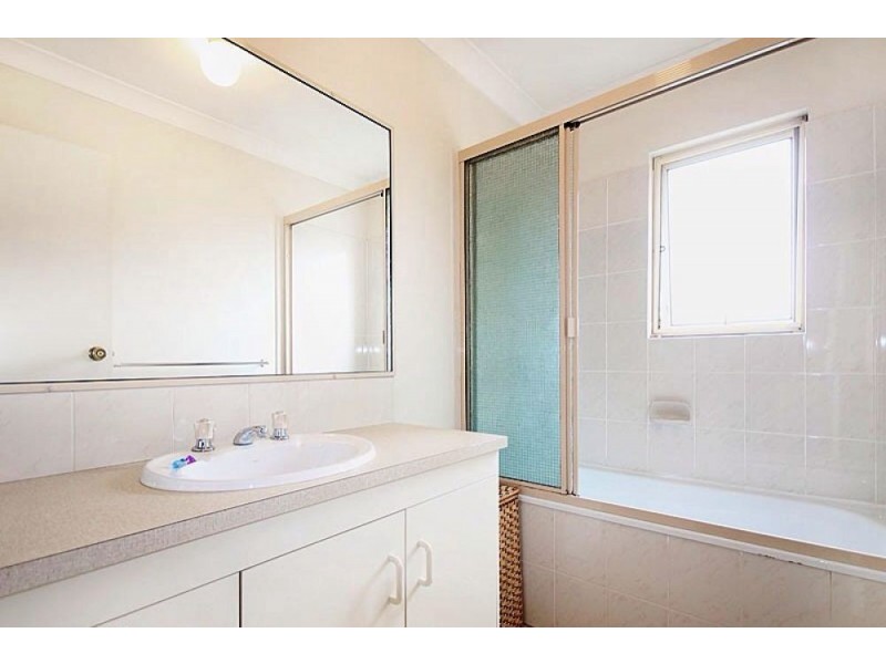 6/24 Eighth Avenue, Coorparoo QLD 4151