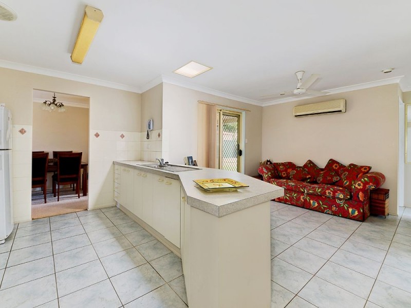 42 Commander Street, Deception Bay QLD 4508