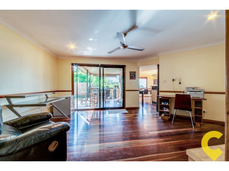 74 Minto Crescent, Arana Hills QLD 4054