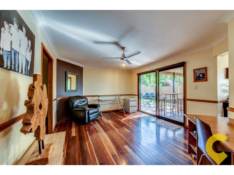 74 Minto Crescent, Arana Hills QLD 4054