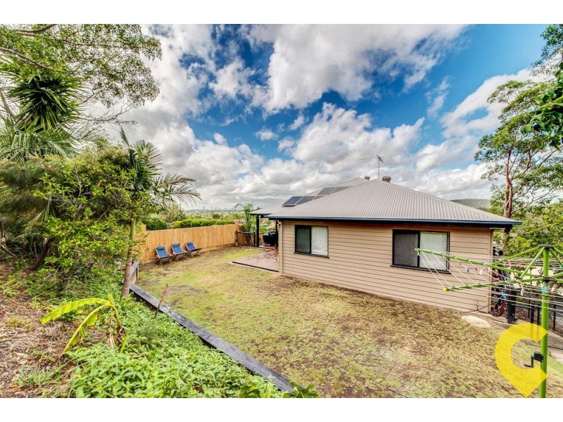 74 Minto Crescent, Arana Hills QLD 4054