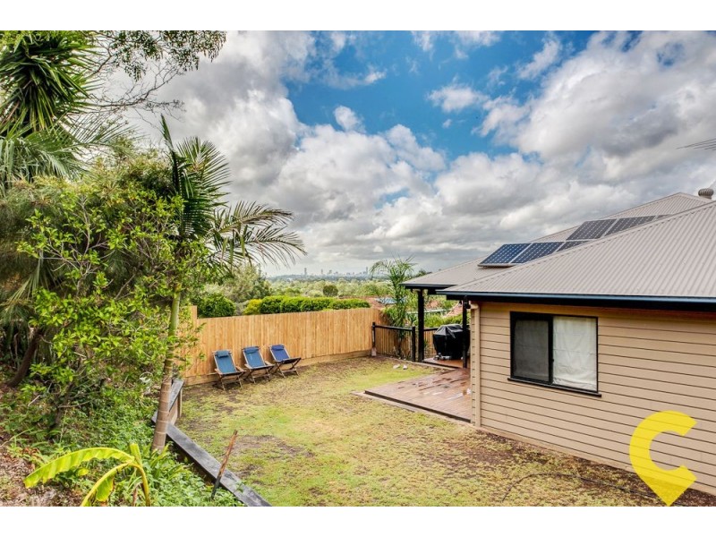 74 Minto Crescent, Arana Hills QLD 4054