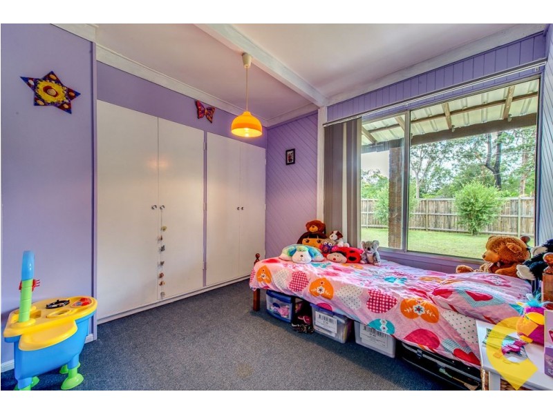 2 Lacey Street, Camira QLD 4300