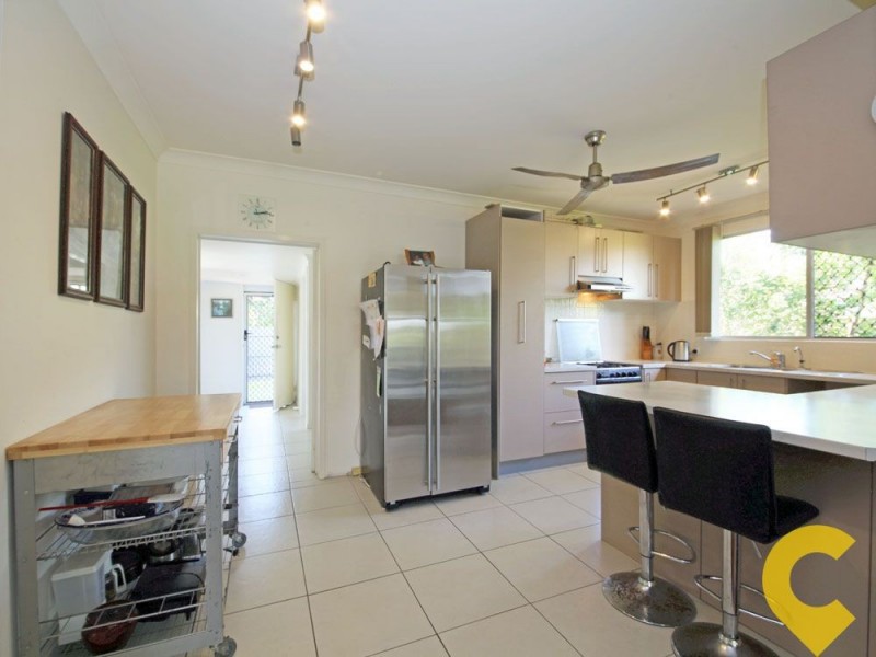 115 Hoskins Street, Sandgate QLD 4017