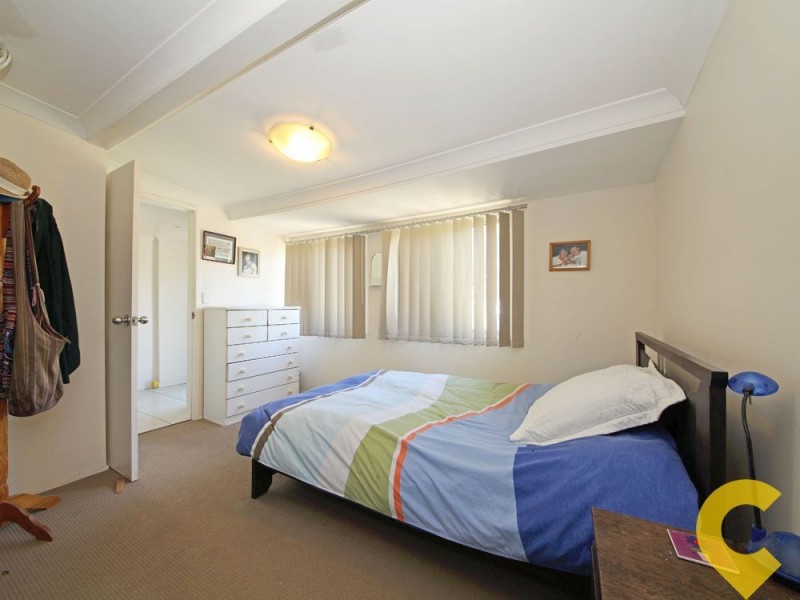 115 Hoskins Street, Sandgate QLD 4017