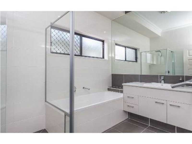 233 Ridley Road, Bridgeman Downs QLD 4035