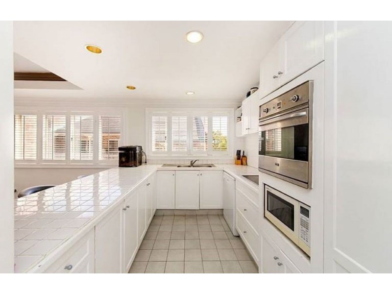 7/27 Swann Road, Taringa QLD 4068