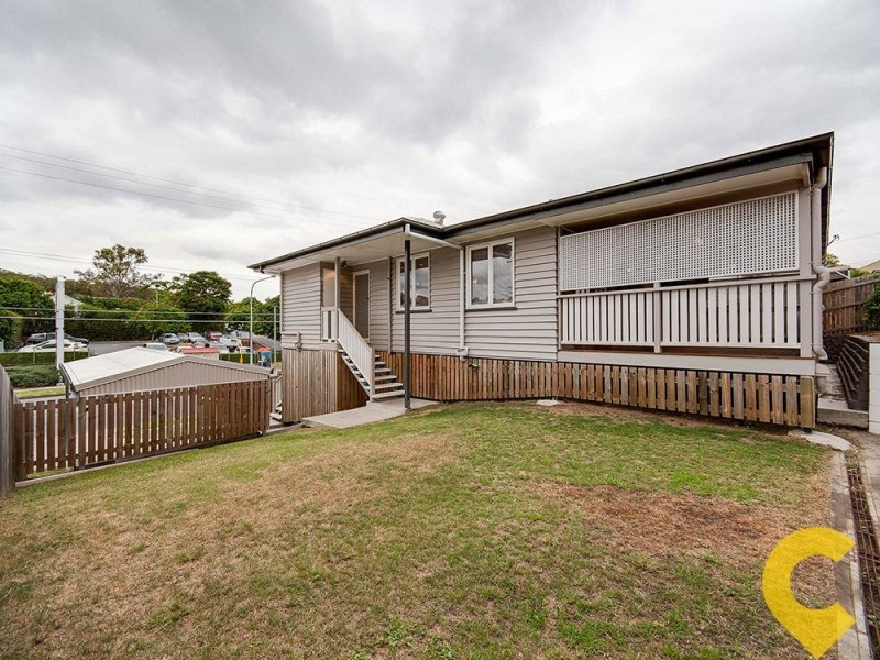 24 Samuel Street, Camp Hill QLD 4152