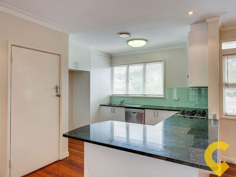 24 Samuel Street, Camp Hill QLD 4152