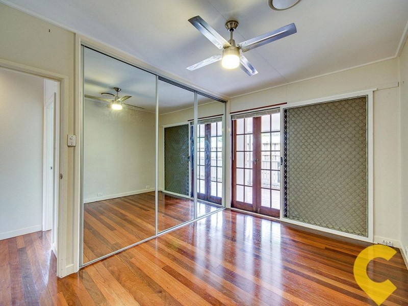 24 Samuel Street, Camp Hill QLD 4152