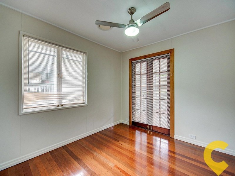 24 Samuel Street, Camp Hill QLD 4152