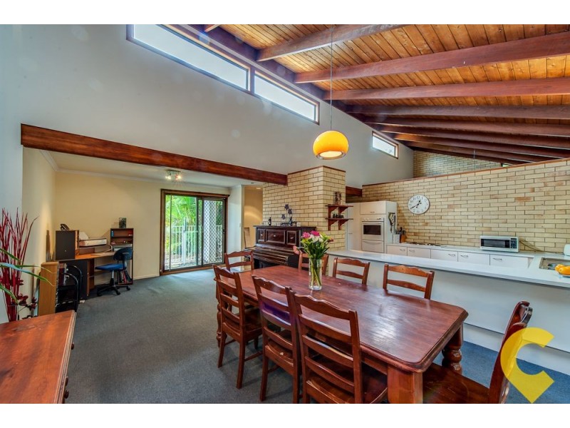 21 Hutton Road, Aspley QLD 4034