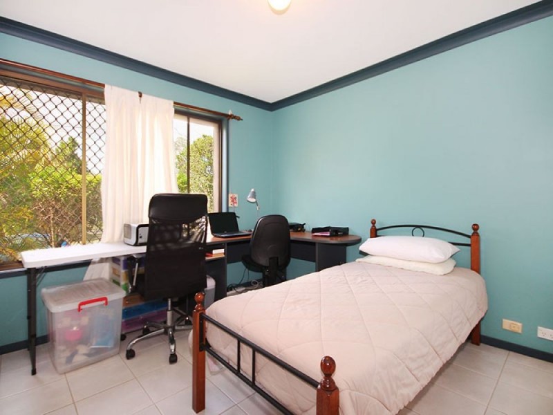 22 Mclaughlin St, Collingwood Park QLD 4301