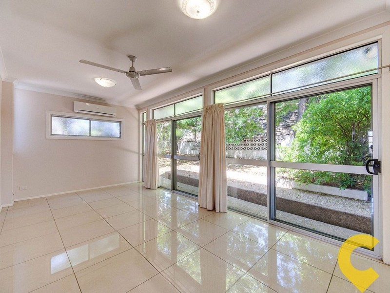 307 Webster Road (Access Via Dorrigo Street), Stafford Heights QLD 4053