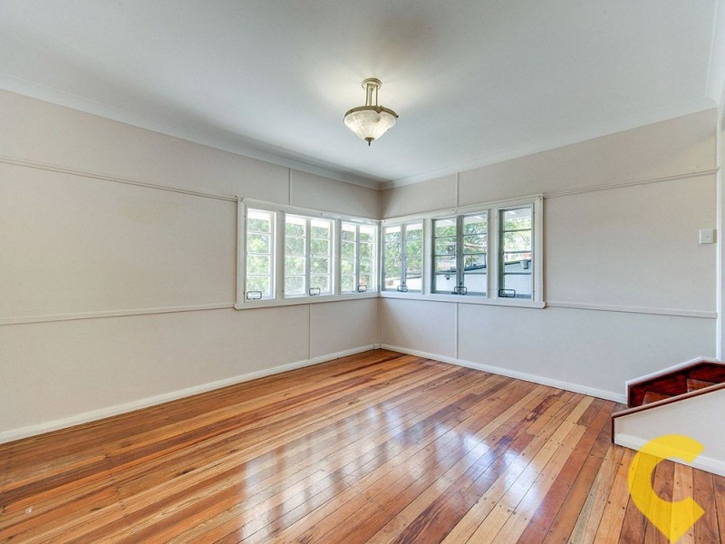 307 Webster Road (Access Via Dorrigo Street), Stafford Heights QLD 4053