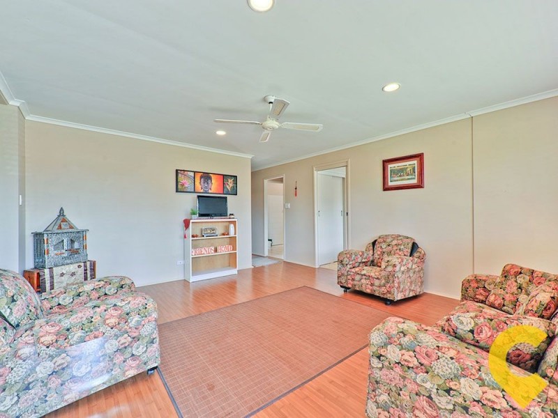 4 Rennes Avenue, Petrie QLD 4502