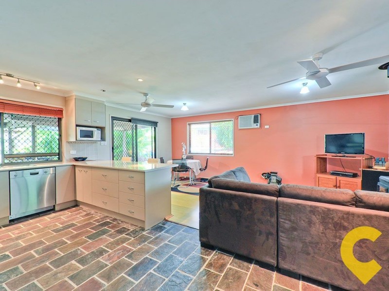 4 Rennes Avenue, Petrie QLD 4502