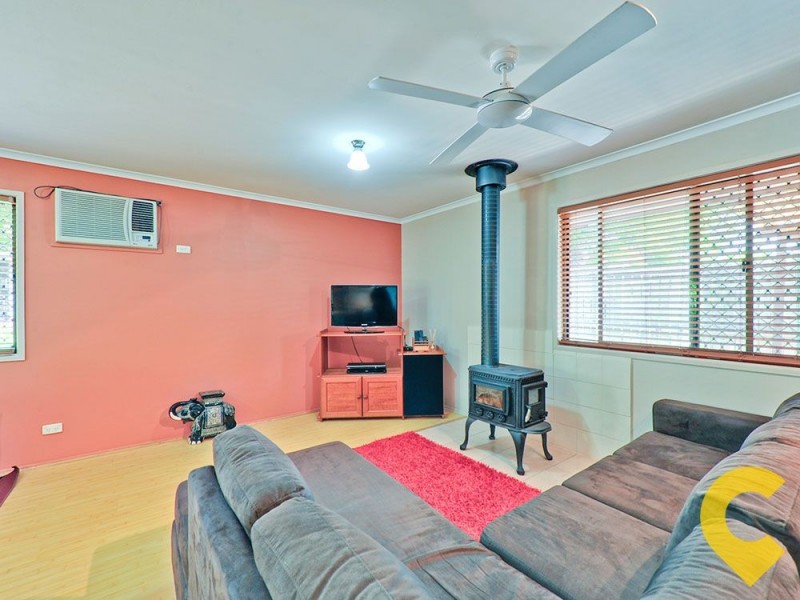 4 Rennes Avenue, Petrie QLD 4502