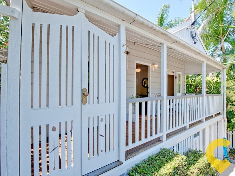 12 Jones Street, Red Hill QLD 4059