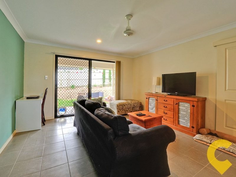 2/17 Benarkin Close, Waterford QLD 4133