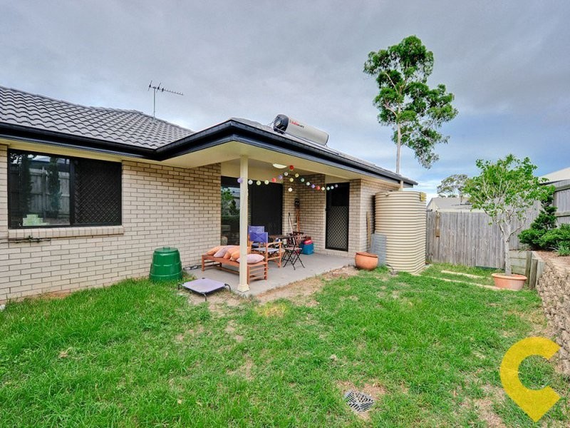 2/17 Benarkin Close, Waterford QLD 4133