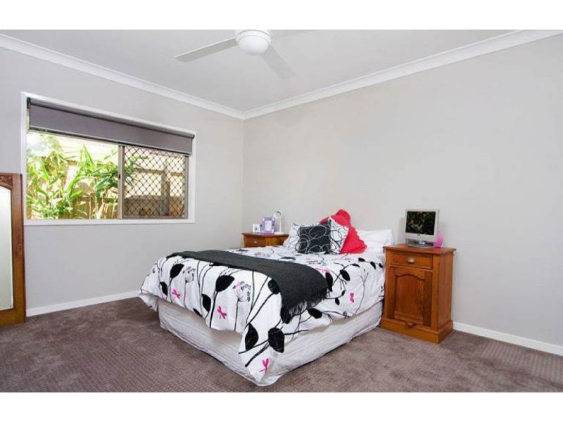 6 Gardenia Circuit, Heathwood QLD 4110