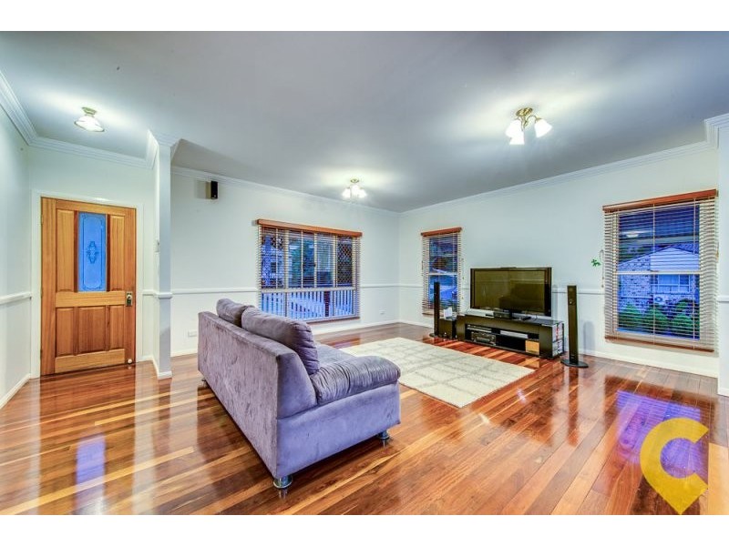 9 Janet Place, Arana Hills QLD 4054