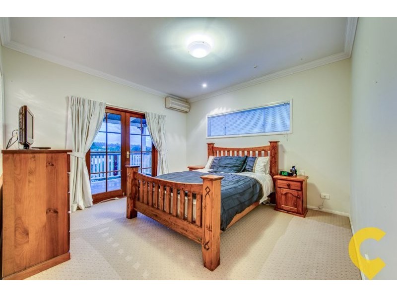 9 Janet Place, Arana Hills QLD 4054