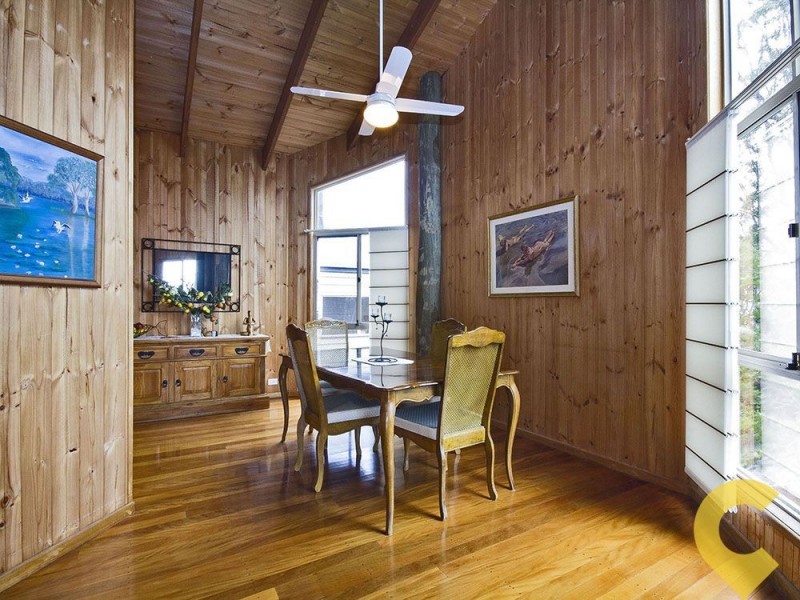 8 Hutton Road, Arana Hills QLD 4054