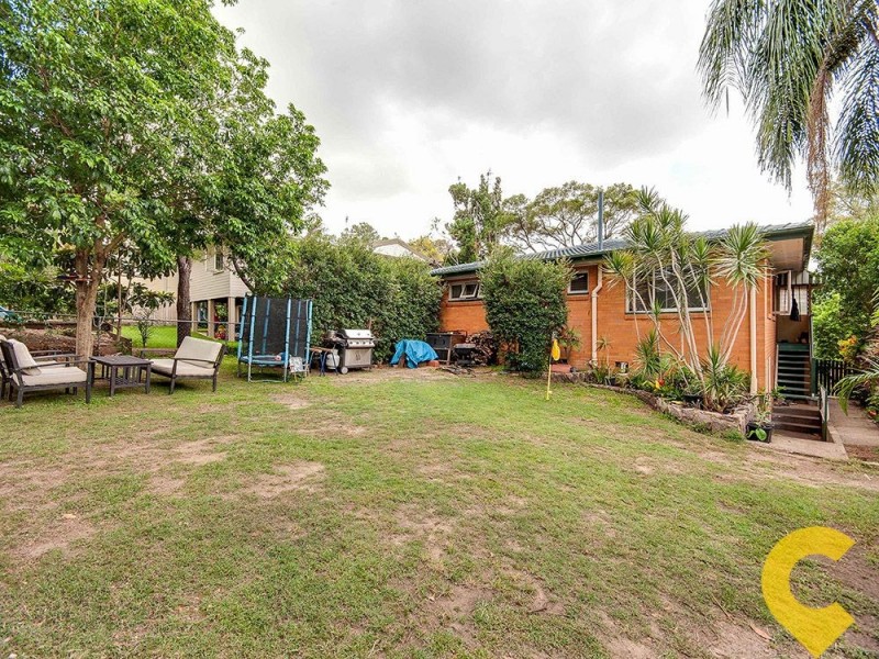20 Rutherford Street, Stafford Heights QLD 4053