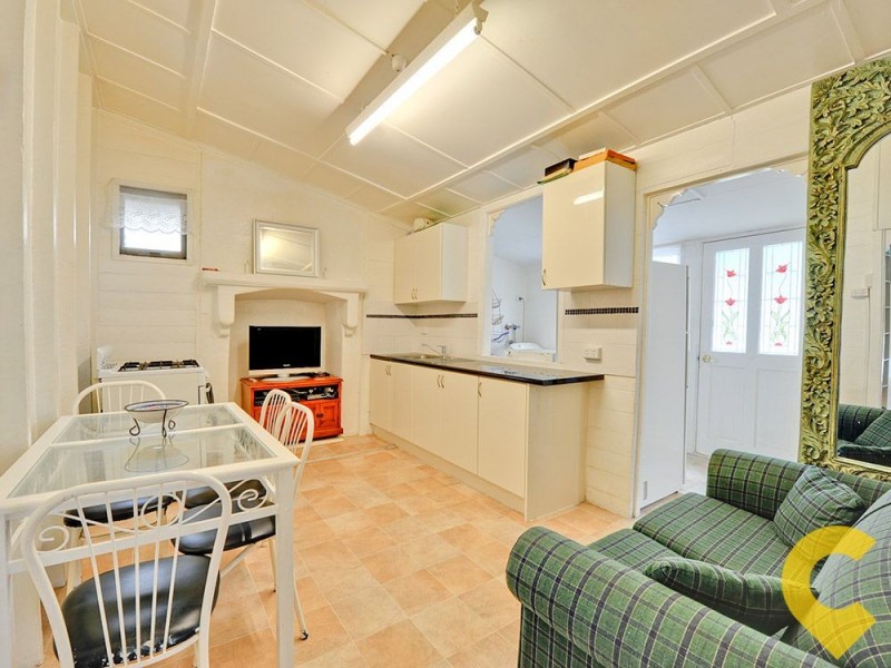 68 Cambridge Street, Red Hill QLD 4059