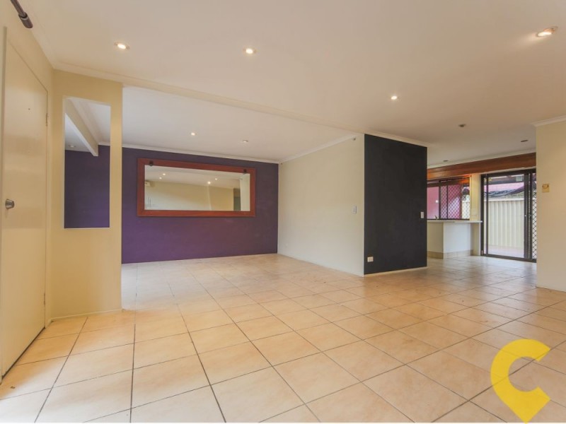 2/15 Stephenson Street, Labrador QLD 4215