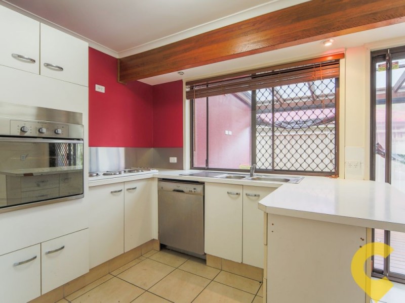 2/15 Stephenson Street, Labrador QLD 4215