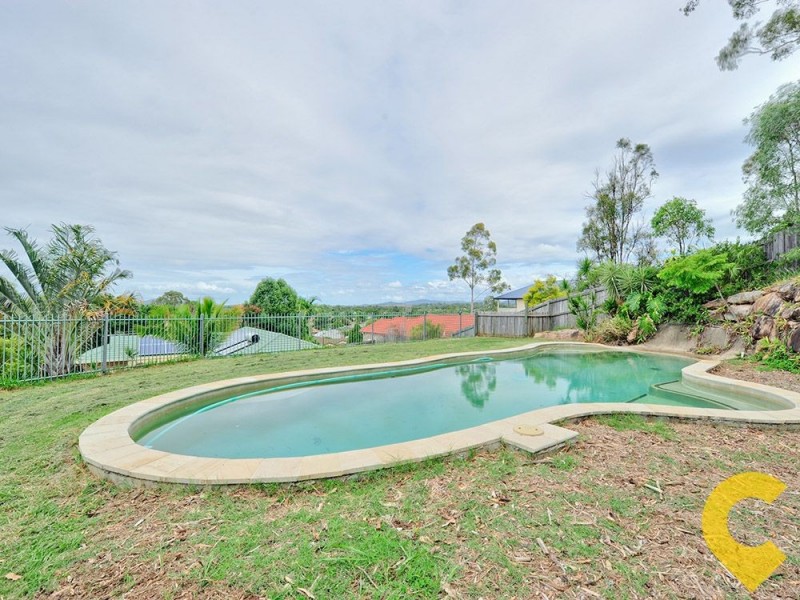 8 Pelewan Court, Tanah Merah QLD 4128