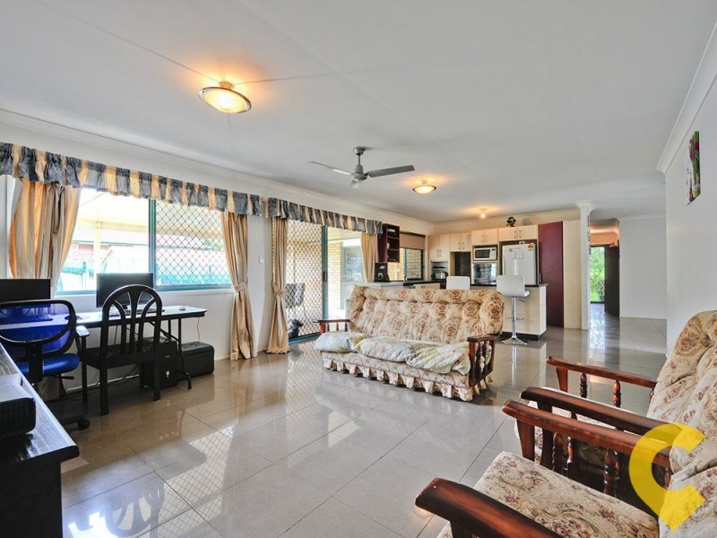 8 Pelewan Court, Tanah Merah QLD 4128