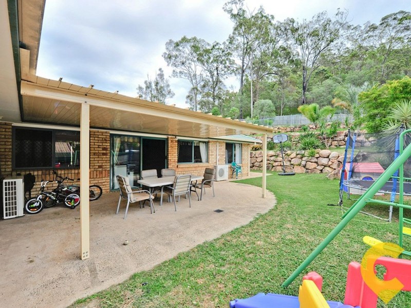 8 Pelewan Court, Tanah Merah QLD 4128