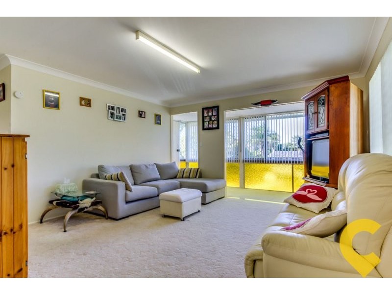 13 Ash Avenue, Woodridge QLD 4114