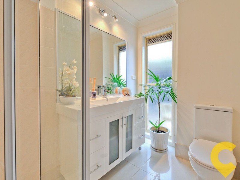 23 Oakmont Crescent, Albany Creek QLD 4035