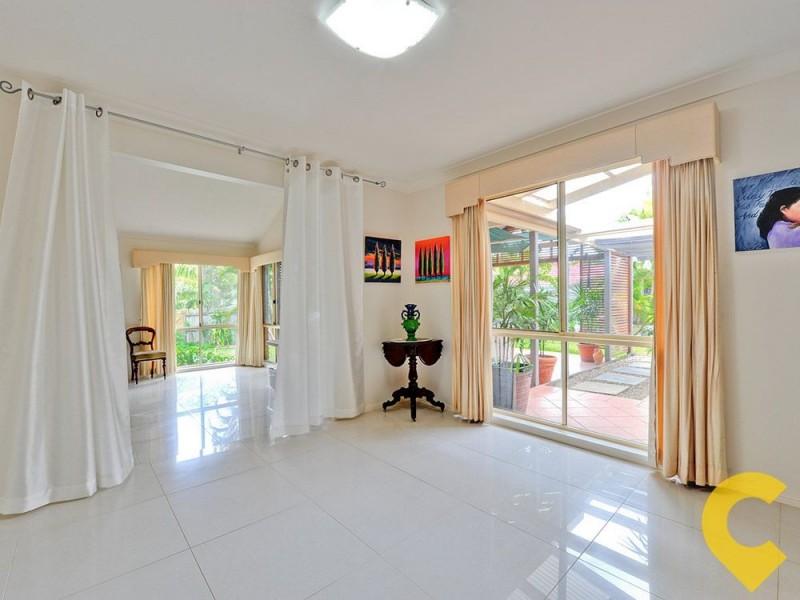 23 Oakmont Crescent, Albany Creek QLD 4035