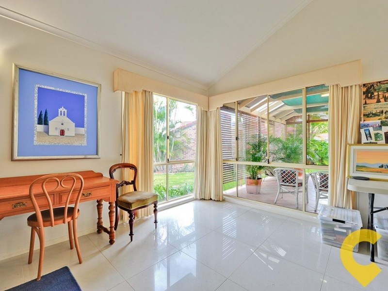 23 Oakmont Crescent, Albany Creek QLD 4035