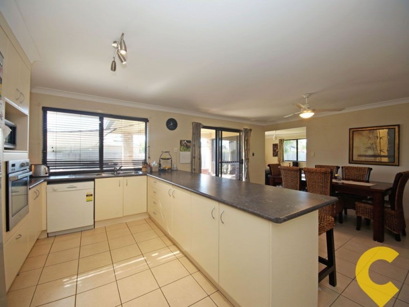 22 Weeroona Avenue, Beachmere QLD 4510