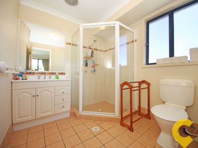 22 Weeroona Avenue, Beachmere QLD 4510
