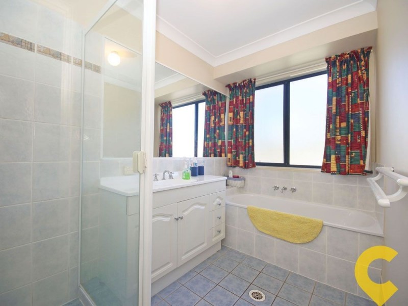 22 Weeroona Avenue, Beachmere QLD 4510