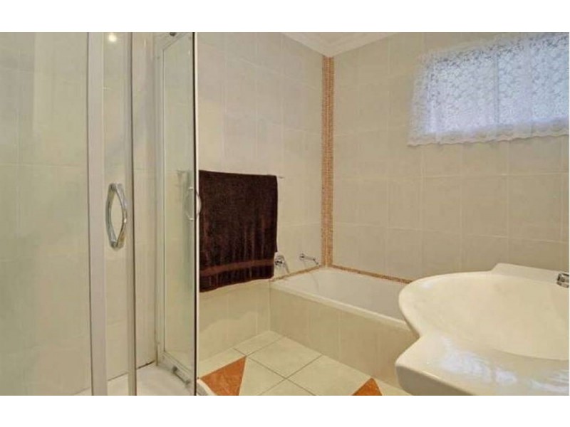 9 Delorme Street, Durack QLD 4077