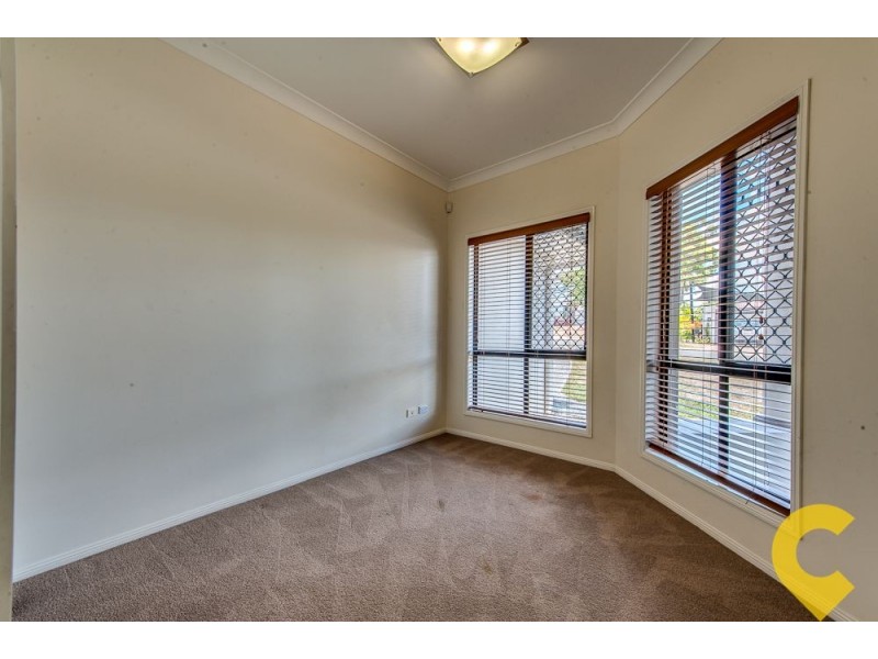 8 Aspen Street, Heathwood QLD 4110