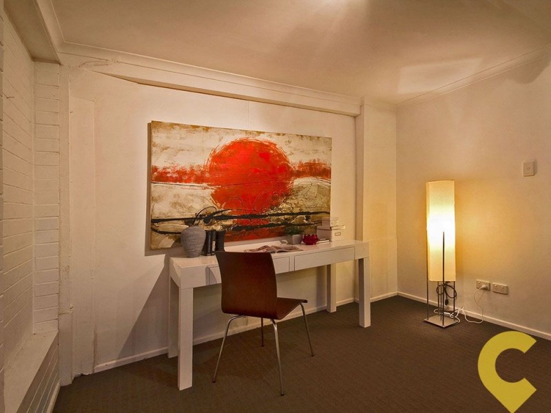 33 Yathong Court, Arana Hills QLD 4054