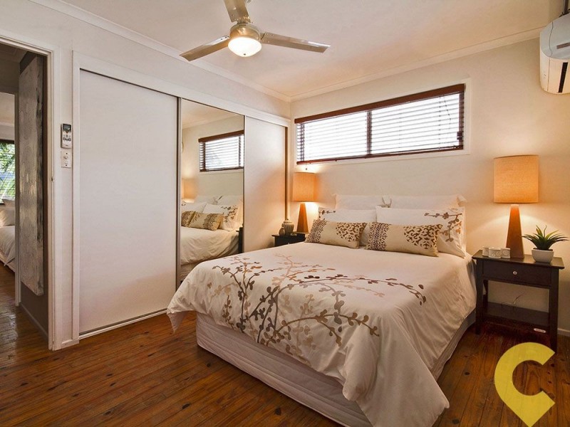 33 Yathong Court, Arana Hills QLD 4054