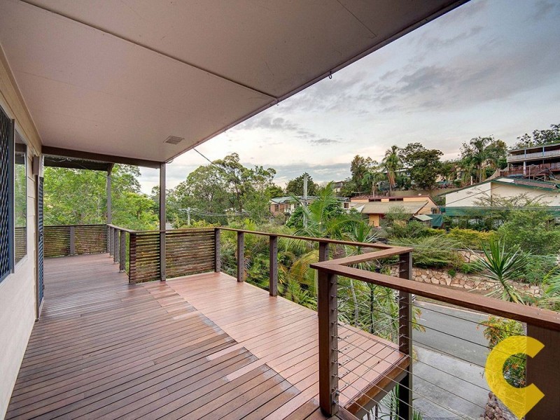 33 Yathong Court, Arana Hills QLD 4054
